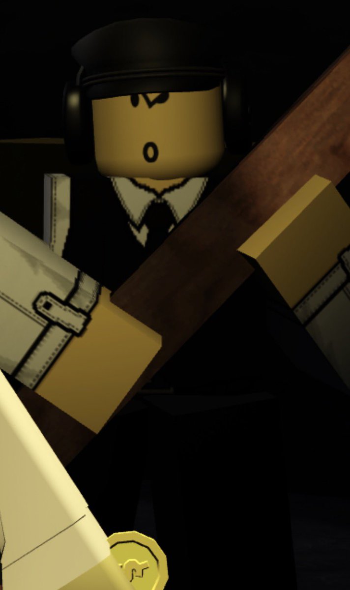 rblxforsaken's tweet image. Who is ganging up on cro ❓