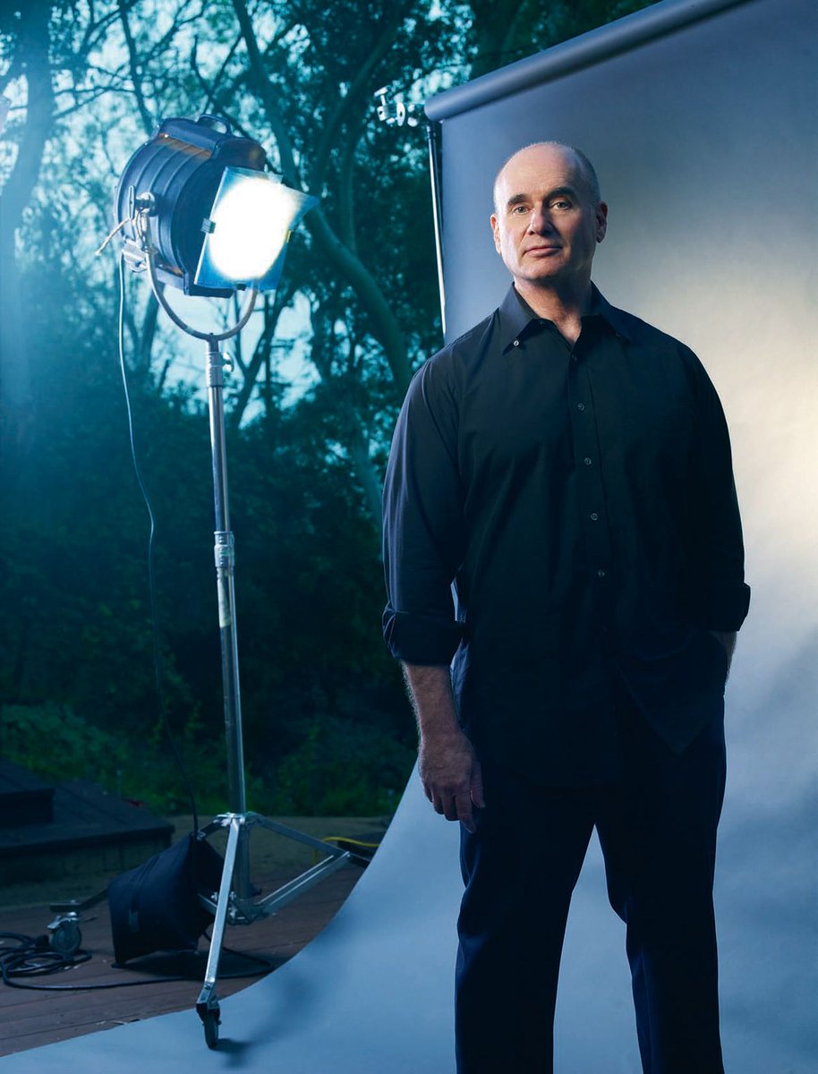 UofR's tweet photo. For those checking out “Avatar: Fire and Ash” tonight!

Linguist &amp; URochester alum Paul Frommer ’65 built Na’vi, the language spoken on Pandora and a popular fictional language like Klingon, Elvish &amp; Dothraki 

Ayoel ayngati kameie nìwotx! We see you all!

#EverWonder #EverBetter https://t.co/fXmr5peoY8