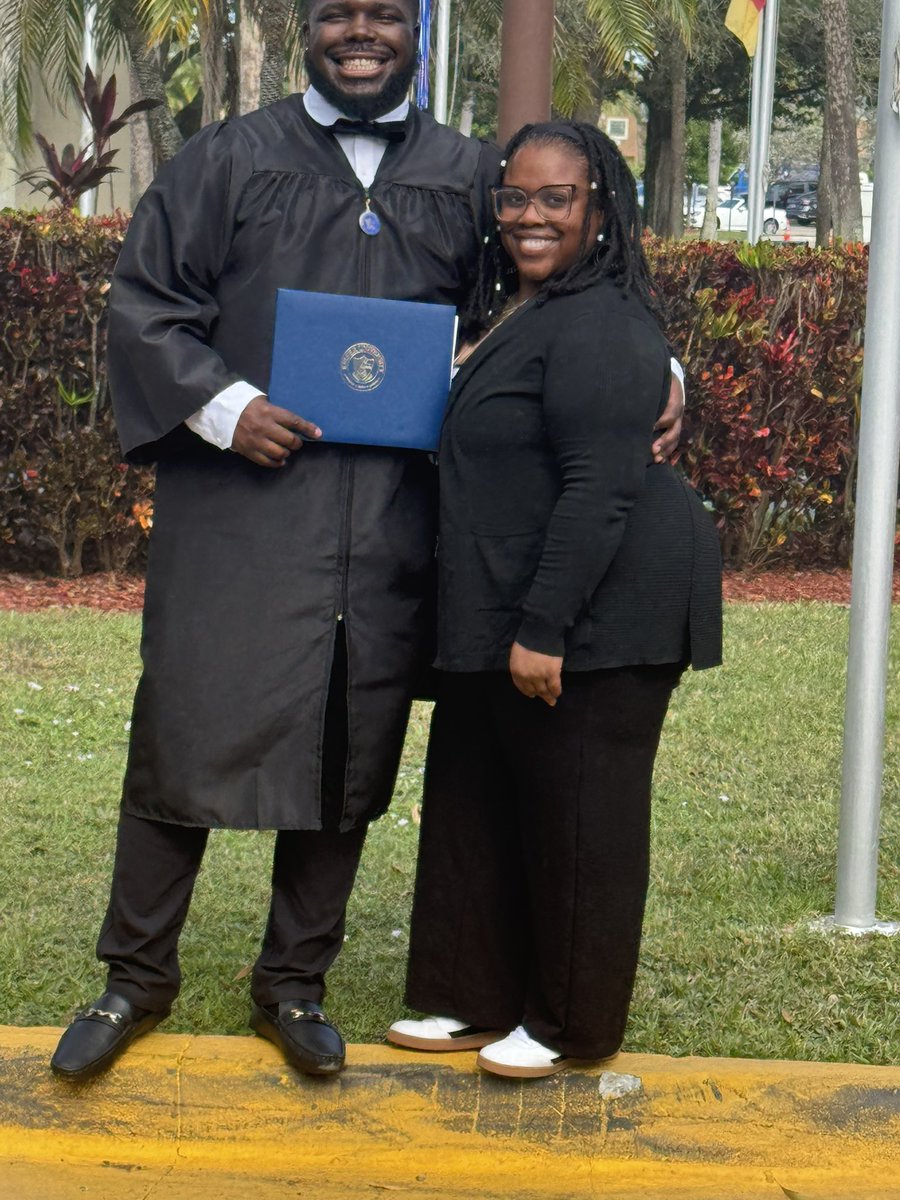 Coach Julian “J” Robinson tweet media