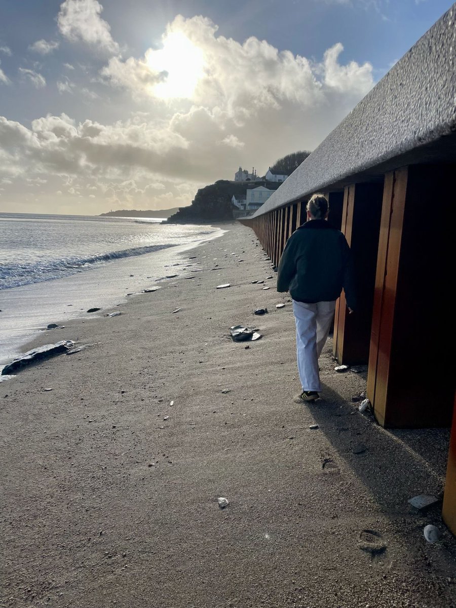 StartBayInn's tweet photo. A couple photos from this morning. Do you recognise those chimneys?! π±β£
β£
The wind is changing so perhaps the beach is at its lowest and will start to build up again with the north easterlies?π€π»β£
β£
#SandyBeach #SeaWall #Chimneys #EverChanging #ItllBeBack #SlaptonSands https://t.co/4Fztj0AucZ