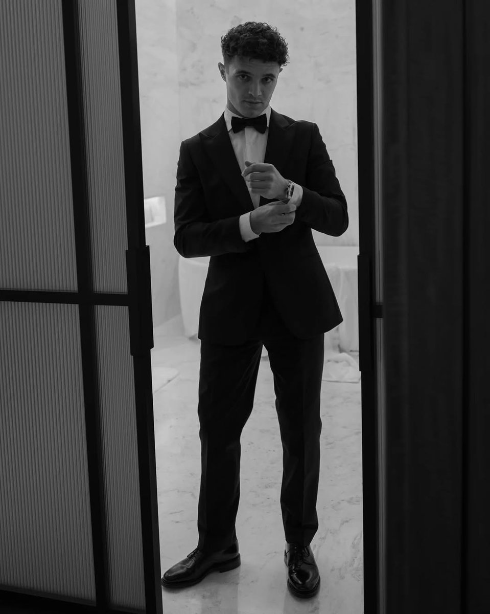 ME LLORAN LAS PIERNAS