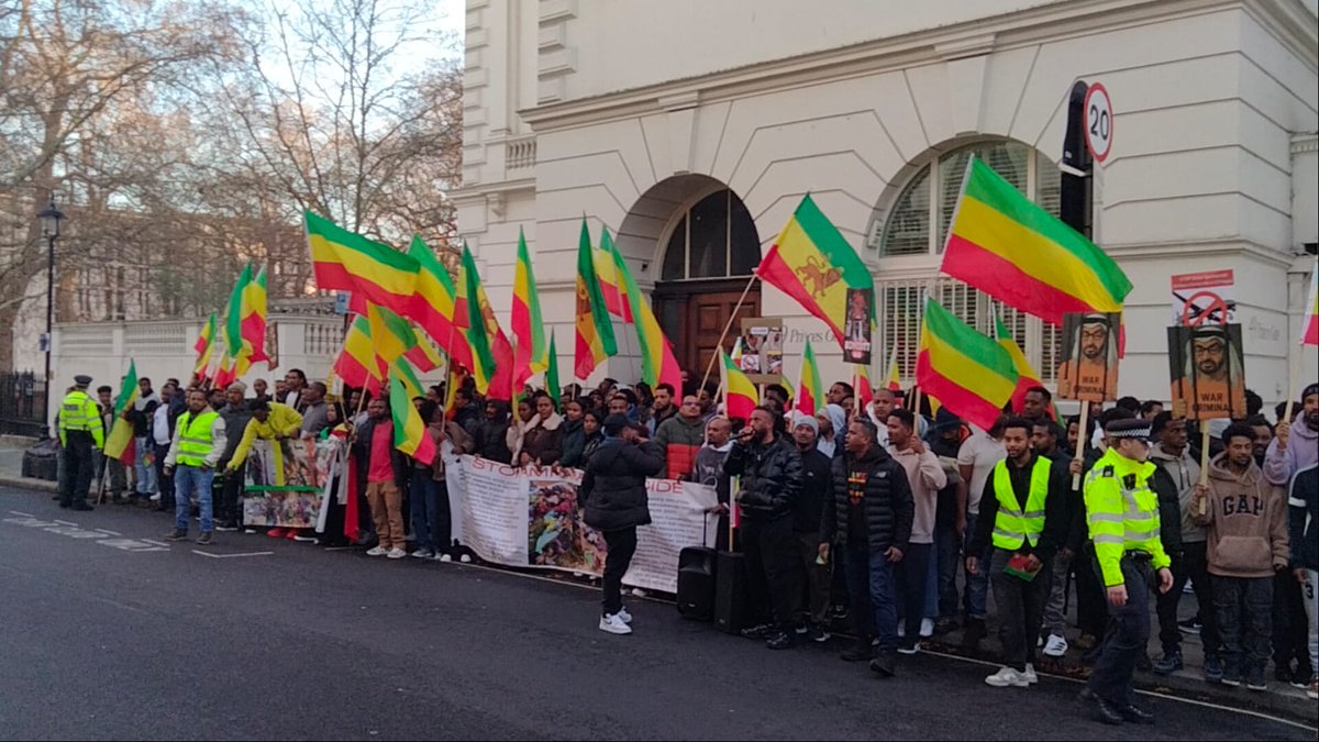 London Fano tweet media