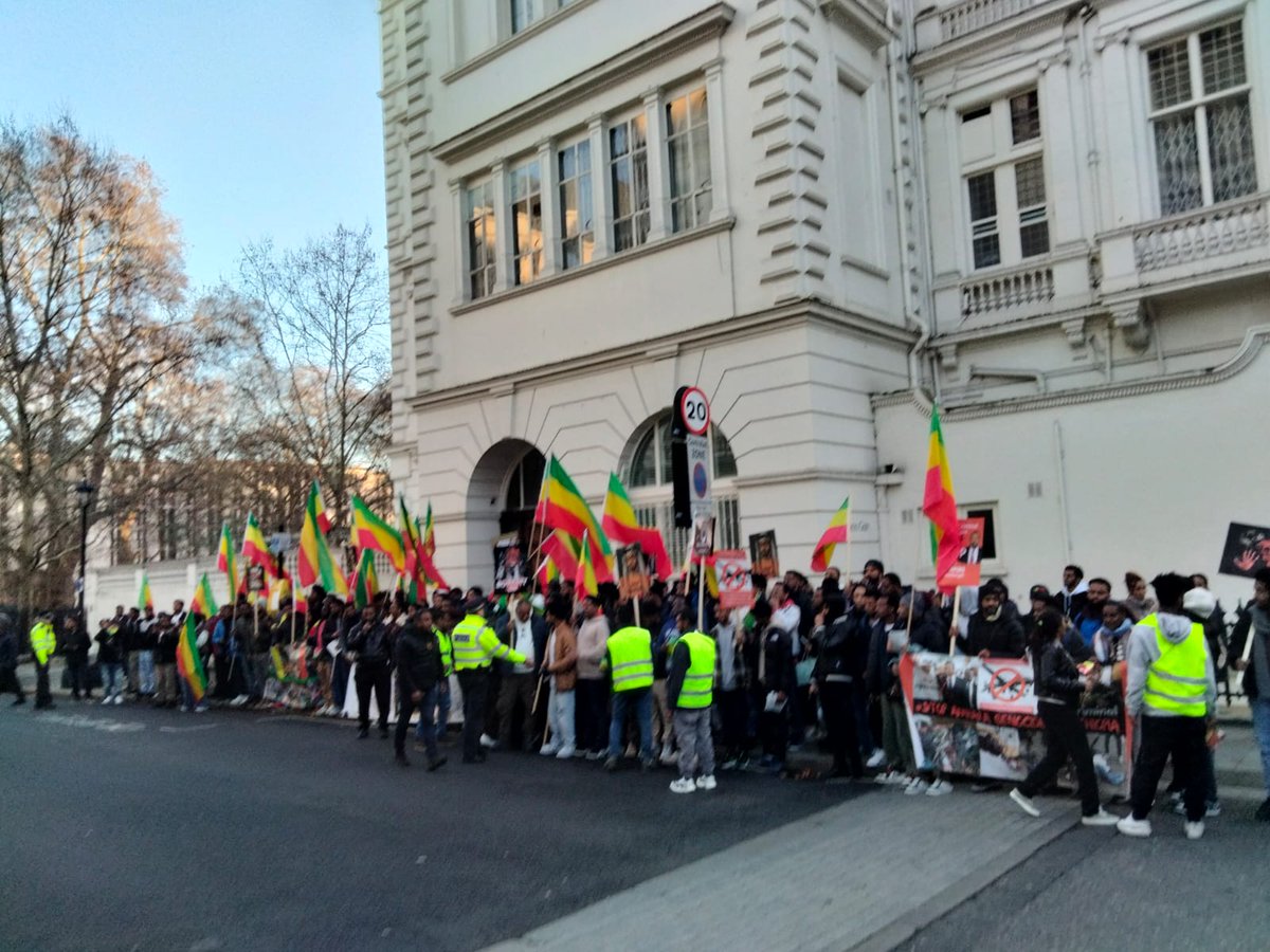 London Fano tweet media