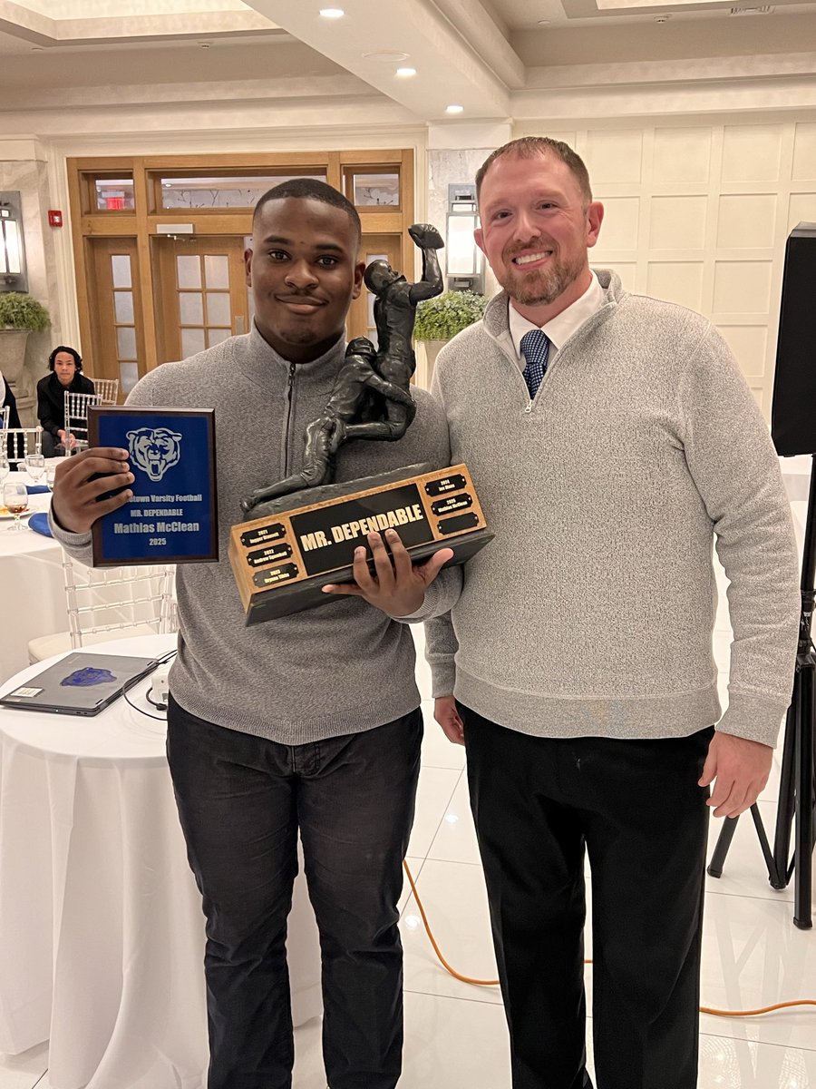 Coach_Conklin1's tweet photo. So many awesome @Mtownfb players this year it was hard to pick awards. But these guys received our top honors! 

Offensive MVP-JoJo Royal
Co-Defensive MVPs-Andrew Smith &amp; Andre Maraugh 
Mr.Dependable-Mathias McClean
Team MVP-Aiden Barbosa 

Many other awards given out too! https://t.co/uXbrG0s4zm