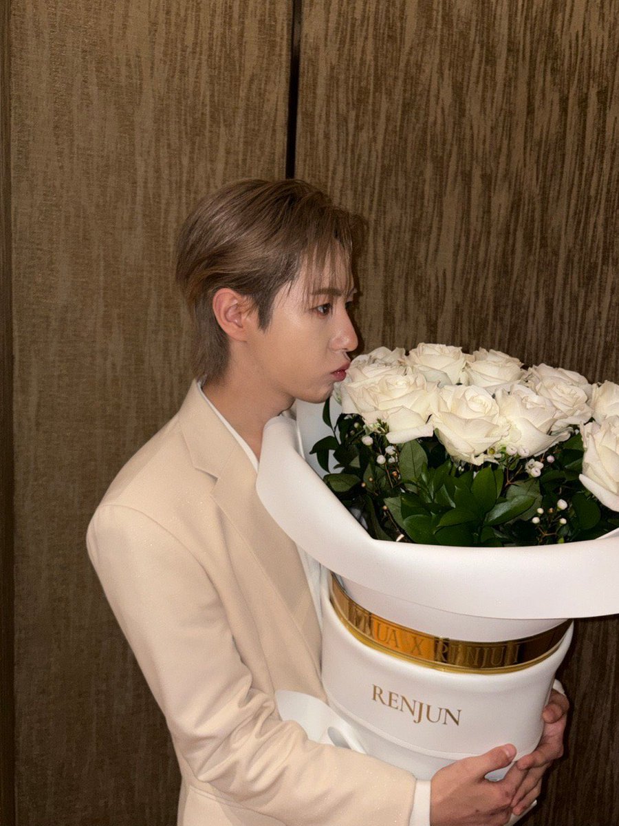 31x04dwahhx's tweet image. เดานะ🤨