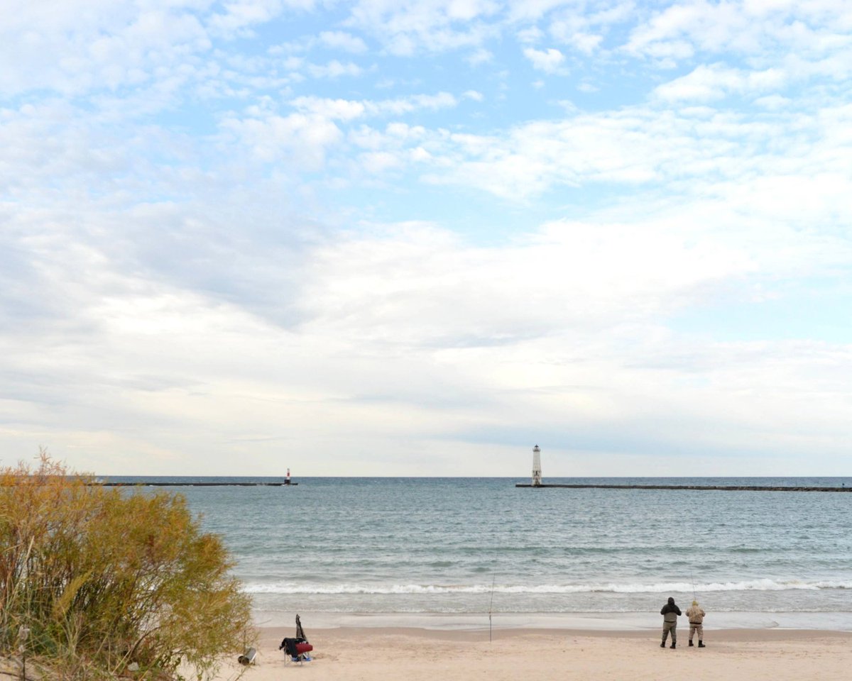 Great Lakes Observing System (GLOS) tweet media