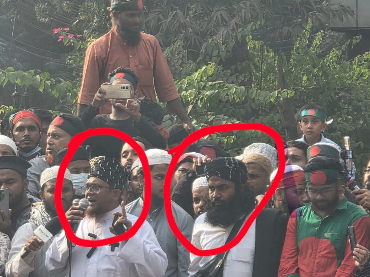 Hadi’s supporters held a sit-in at Shahbagh on Friday (19 December) demanding justice for the murder of Sharif Osman Hadi. The program later turned into a gathering dominated by jihadist and radical Islamist elements, with leaders such as Jasimuddin Rahmani and Ataur Rahman