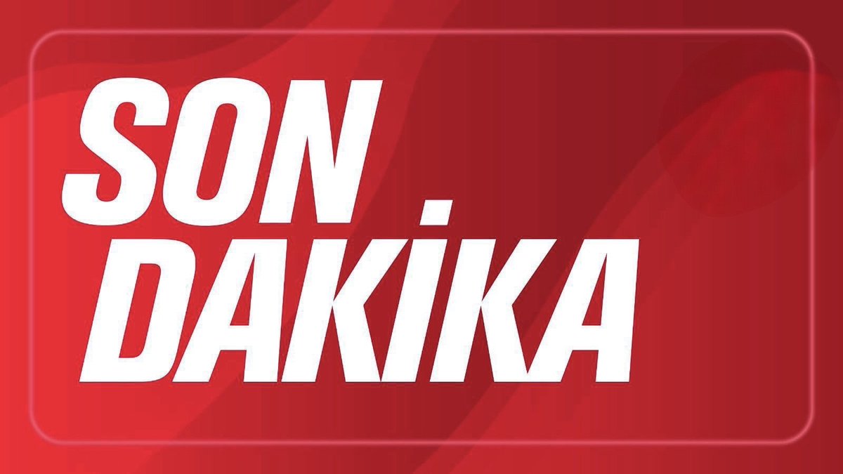 🚨 Beşiktaş’ta Yaprak Dökümü Başlıyor! 🚨
Devre arası yaklaşırken siyah-beyazlılarda 4 isim için ayrılık alarmı verildi 👀⚫️⚪️

🔹 Mert Günok
Yeni kaleci transferi olursa ayrılmak istiyor. Yönetim anlayışlı.

🔹 David Jurasek
Sözleşme feshi görüşmeleri başladı. Ayrılık çok yakın.