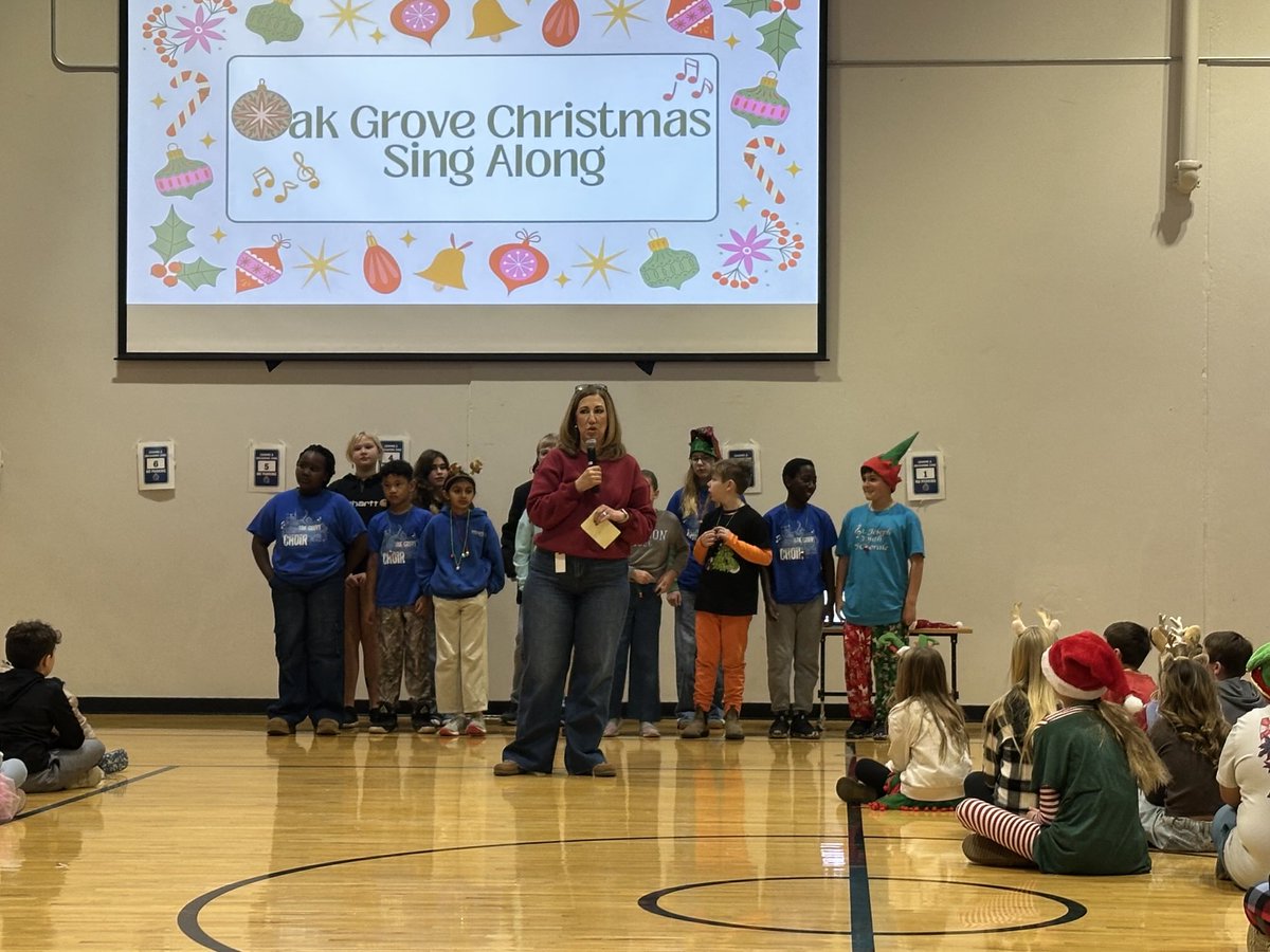 The Oak Grove Singers did an amazing job kicking off our Holiday Sing Along this morning! #OGGrizzlies #GrizzlyPride