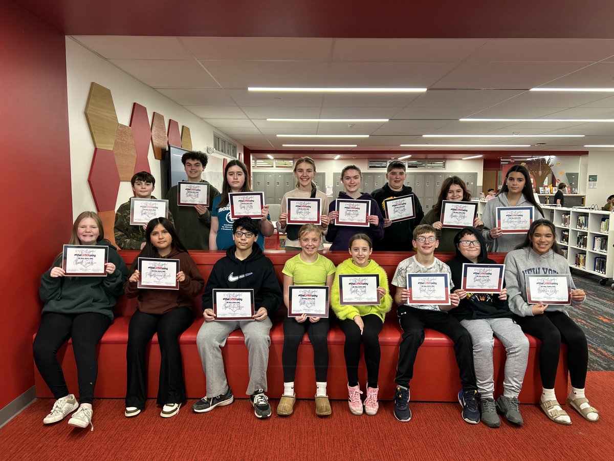 Our December #theLYNXway Students of the Month were celebrated on Thursday 12/17 with a pizza party with our principals. 
We are so proud of our Lynx for always living #theLYNXway inside and out of the classroom.