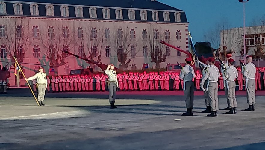 GregoryBaudouin's tweet image. Cérémonie de la Sainte-Barbe : une décoration militaire et un hommage aux morts au 35e RAP
Publié par Honneur et Patrie sur 19 Décembre 2025, 17:48pm

Catégories : #35eRAP

honneuretpatrie.over-blog.com/2025/12/ceremo…