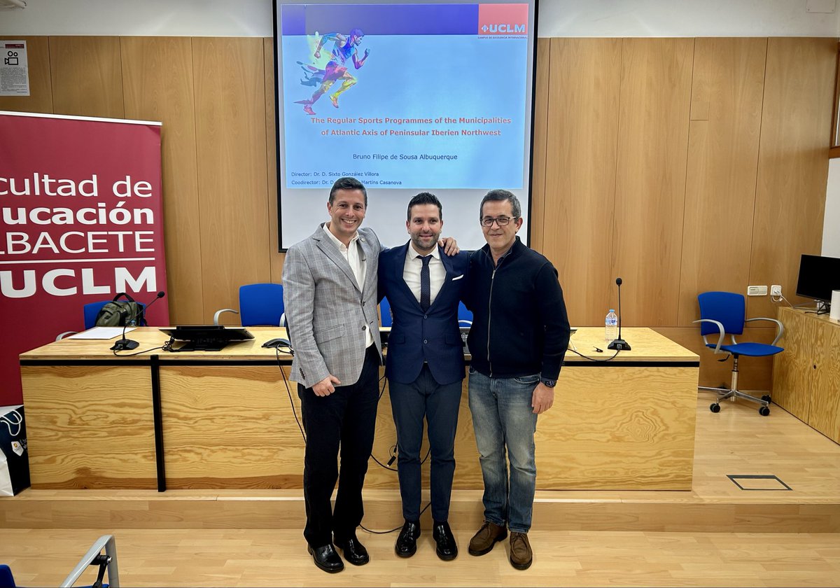 Sixto González-Víllora tweet media