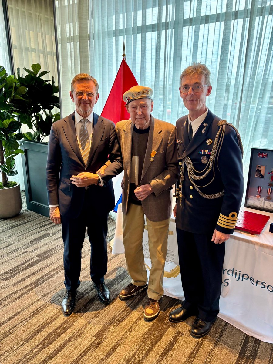 Theo Peters tweet media