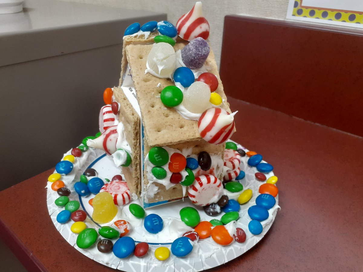 CrimTeacher's tweet photo. We're learning that 3D shapes are all around us! And we can design and model a gingerbread house made of 3D solid shapes! https://t.co/iMa2sEbNfy