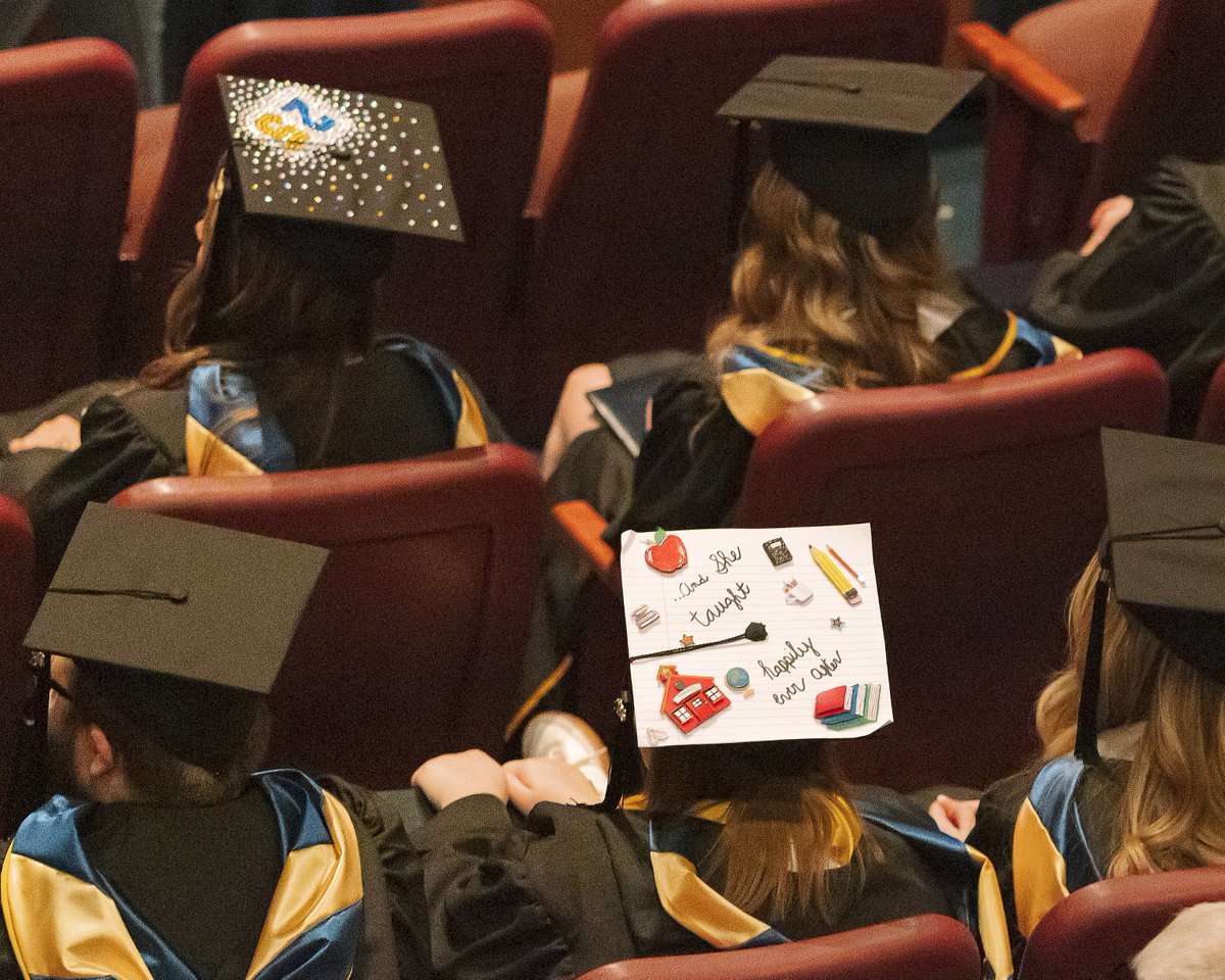 PittBradford's tweet photo. ✨ Dreams on display -- check out a few of our favorite creative caps. 🎓🎨 #CreativeCaps #DecemberGrads https://t.co/VkayfcKu3p