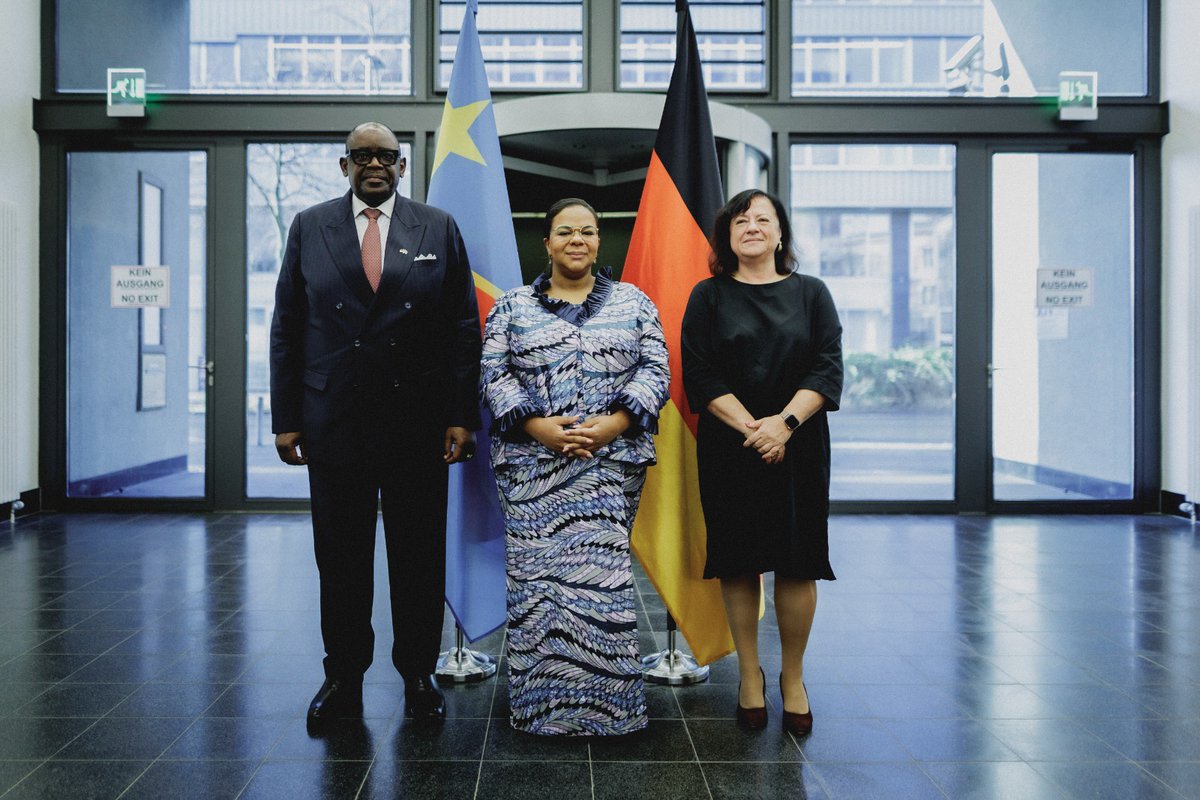 ALahatane's tweet image. 🚨🇨🇩🤝🇩🇪 Partenariat #RDC - #Allemagne : un nouveau pas franchi ! A Berlin, l’Allemagne s’est engagée à octroyer 161M€ pour 2025-2026.
Projets alignés sur le #PNSD et le PAG. 
Thèmes clés : paix &amp;amp; cohésion, gouvernance minière, biodiversité, forêts, eau, climat &amp;amp; énergie. 1/3