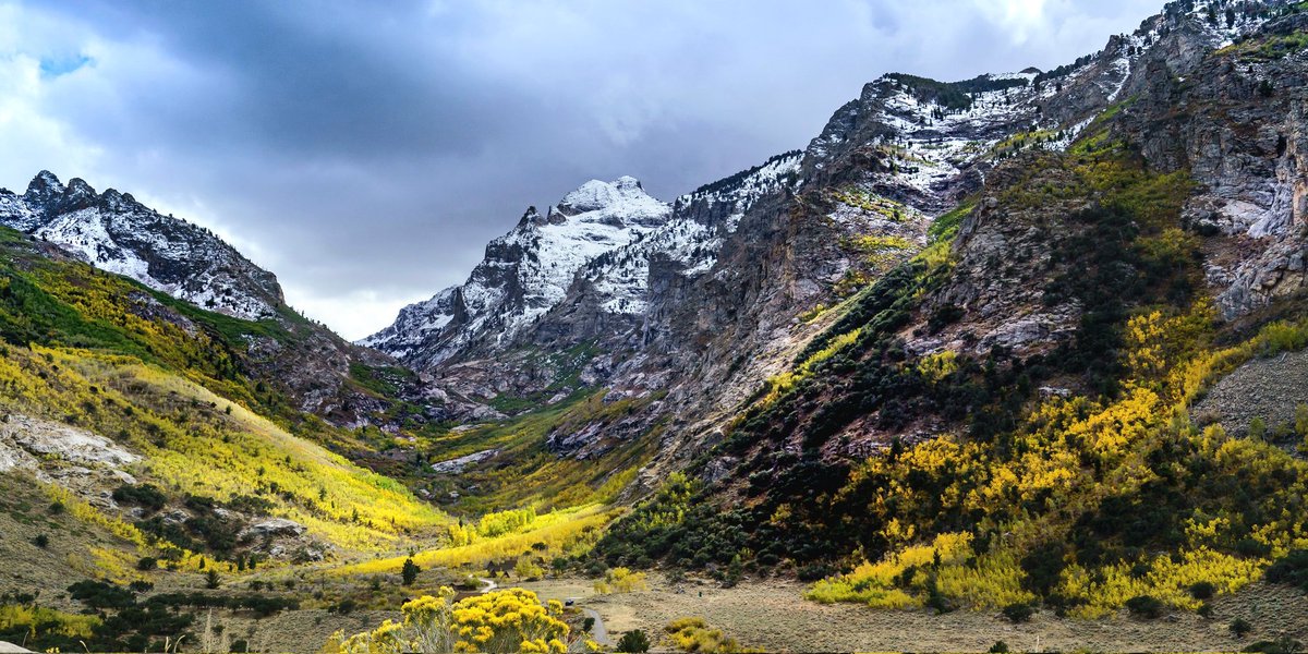 geologyBits's tweet photo. 🟥 ⛏️ Lamoille Canyon
is a striking 12-mile-long glacial valley in the Ruby Mountains of northeastern Nevada, renowned for its classic U-shaped profile, polished rock walls.
❤️ 🔁 #LamoilleCanyon #RubyMountains
🎞 @wanderingskiesphotography
▶️ Cirques at the headwaters, hanging valleys, moraines, and sharp arêtes and horns.
These features expose metamorphic and igneous rocks, including gneiss and granite, from the mountains' deep crustal origins.
▶️ The Ruby Mountains formed as a metamorphic core complex, where tectonic extension and uplift exhumed deeply buried rocks.
Initially, a pre-existing valley may have been shaped by stream erosion (creating V-shaped sections in the lower canyon).
During the Pleistocene ice ages, large alpine glaciers flowed down the canyon, powerfully scouring and widening it into its prominent U-shape, with multiple advances (including major ones correlated to older and younger glacial periods) depositing moraines and carving features like those seen today.