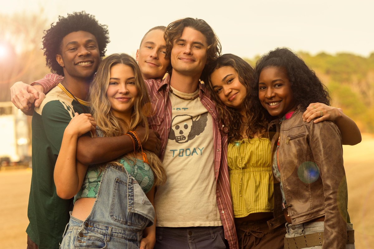 netflix's tweet image. Production on the fifth and final season of Outer Banks has officially wrapped!