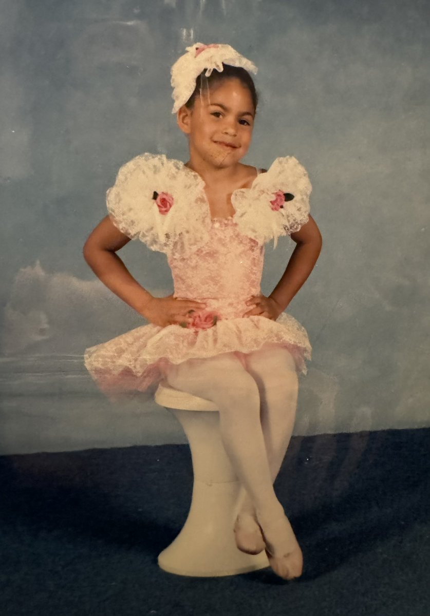 Alexis Lewis Booker tweet media