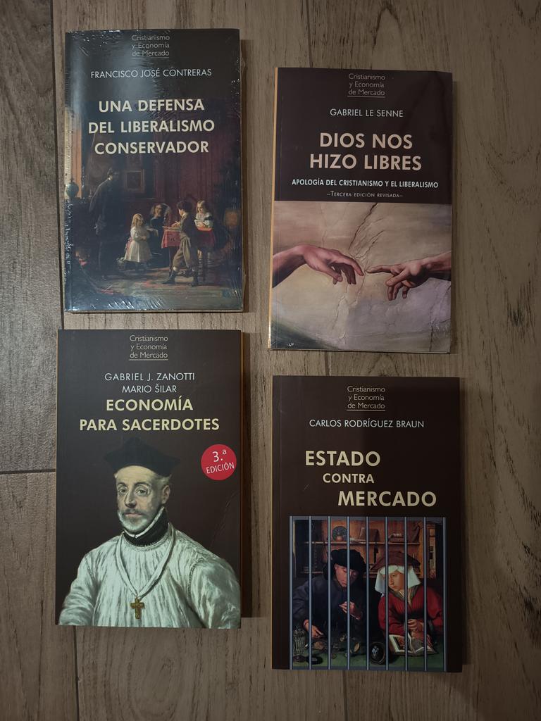 CDCovarrubias's tweet image. Esta navidad ¡regala libertad y cristianismo!
@fjconpe 
@glesenne 
@gabrielmises 
@rodriguezbraun 
#liberalismo 
#cristianismo 
@UnionEditorial 
@PadreFJD 
@rubenmansolivar 
centrocovarrubias.org/cdc/category/l…