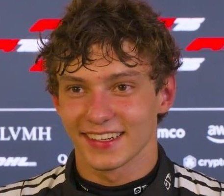 SCUDERHEA's tweet image. His natural aegyo was so fucking refreshing