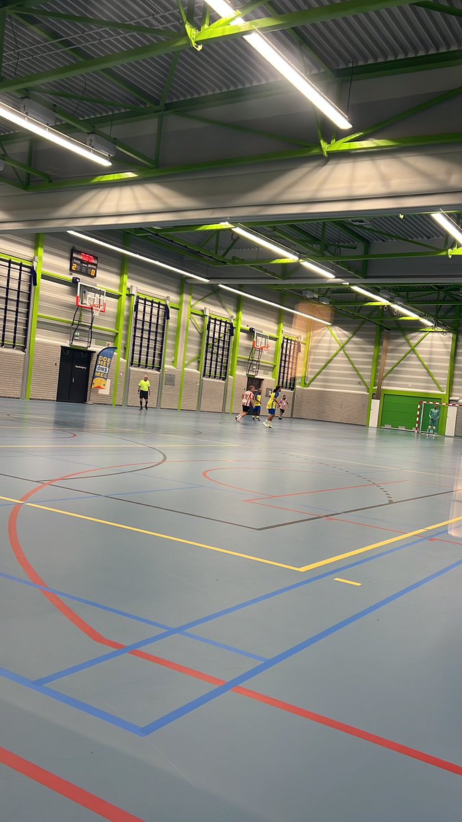 We zijn vanavond in Sporthal Olympia voor het jaarlijkse ONS Zaalvoetbaltoernooi. Spijkenisse speelt vanavond tegen SCO’63, OACN, ONS en Hekelingen. 

💚🤍 #wijzijnspijkenisse