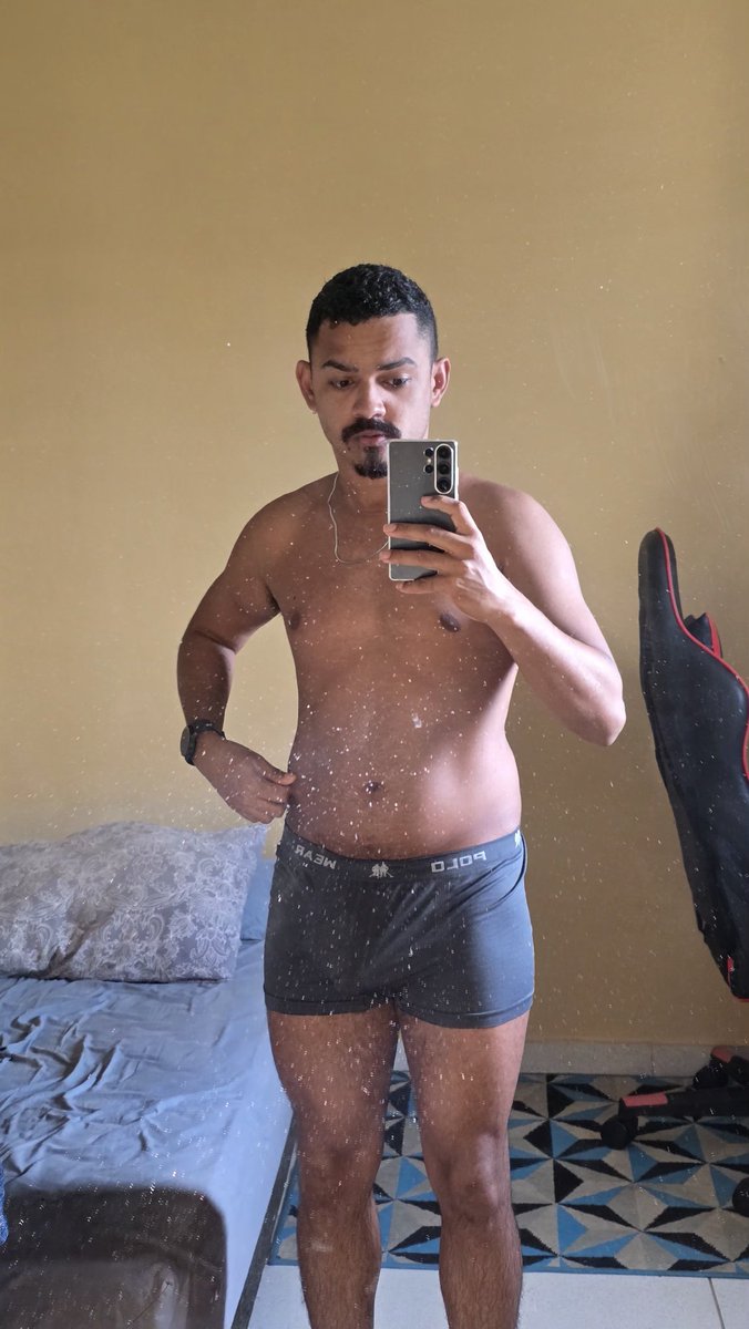 weesauto's tweet image. o espelho sujo é o charme