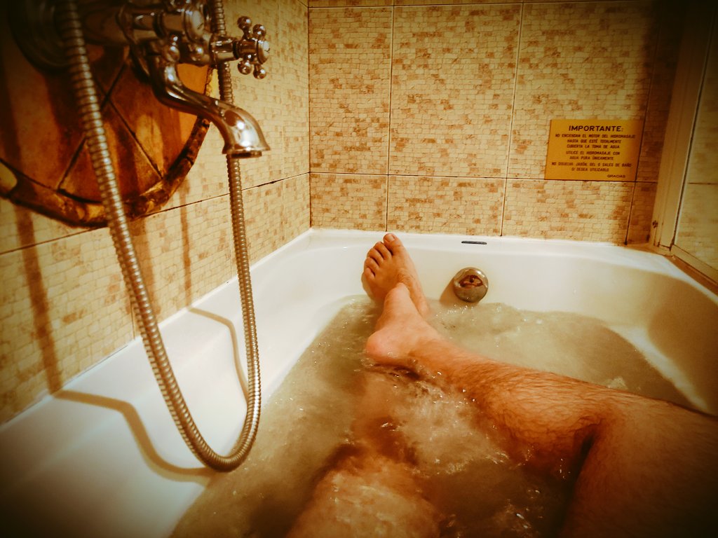 rosroc🍍 tweet media