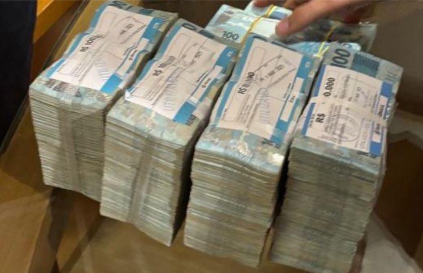 William De Lucca tweet media