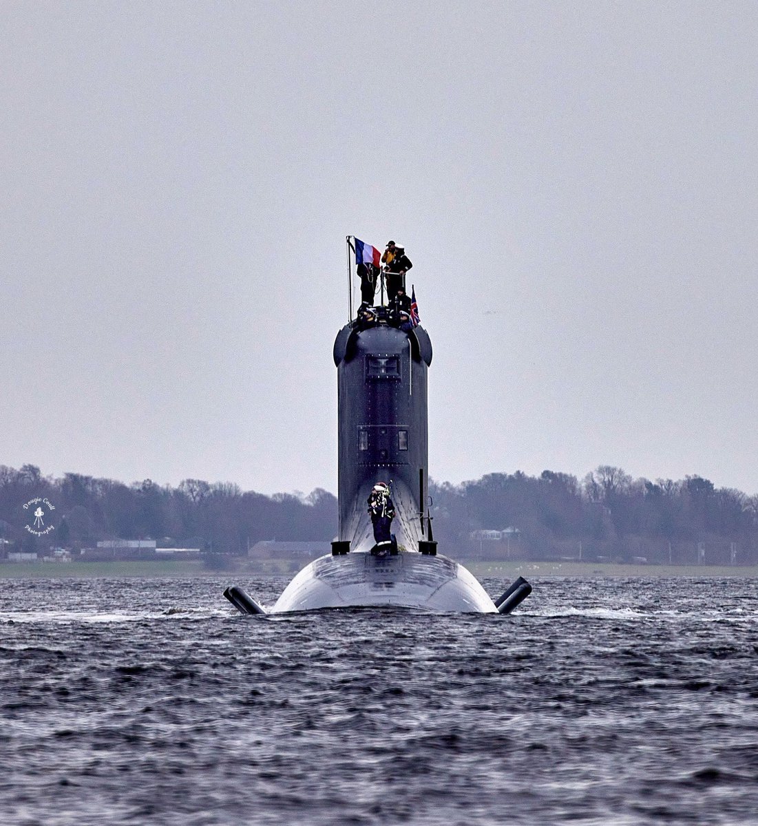 WarshipCam's tweet photo. French Navy Suffren-class (Barracuda) nuclear-powered attack submarine coming into Faslane, Scotland - December 18, 2025     SRC: X-@DougieCoullPix https://t.co/zHKekkZOZi