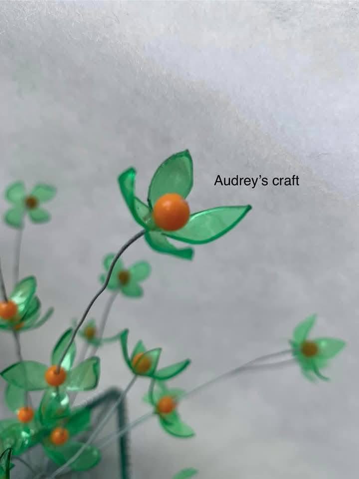 Esther Ubak 🦋 tweet media