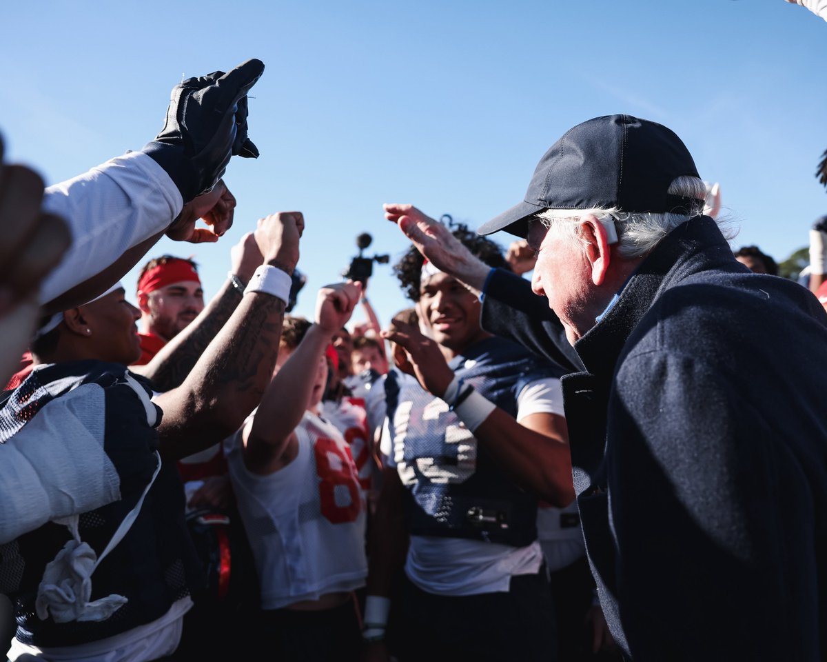Archie Manning resurfaces at Ole Miss as Pete Golding era begins -  HottyToddy.com - Ole Miss Sports, Oxford Entertainment, Dining \u0026 More, image size:1200x960