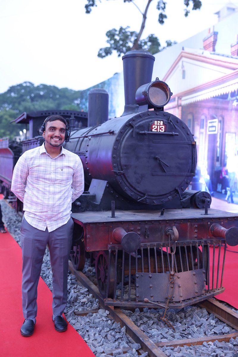 srk_mohit's tweet image. Old school engine, new age mindset 🚂✨
built different 
Photography @ranjithphotography_ 
#instapost #instadaily #instalike