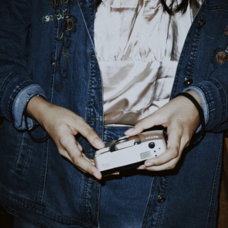 redhellkp's tweet image. ⠀
⠀⠀⠀⠀⠀ᴇᴠᴇʀʏᴏɴᴇ ᴍᴜꜱᴛ ꜱᴛᴀɴᴅ ᴀʟᴏɴᴇ

⠀⠀⠀⠀⠀⠀⠀⠀⠀⠀⠀🔦⋆.˚🗒 

⠀⠀⠀⠀⠀⠀ɪ ʜᴇᴀʀ ʏᴏᴜ ᴄᴀʟʟ ᴍʏ ɴᴀᴍᴇ

⠀⠀⠀⠀⠀ ⠀ᴀɴᴅ ɪᴛ ꜰᴇᴇʟꜱ ʟɪᴋᴇ ʜᴏᴍᴇ.
⠀