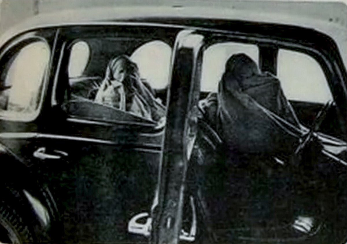 KResearcher's tweet image. These were informers known as Tûkûnia (disguised in sacks looking like the KKK) and used to identify so-called Mau Mau sympathizers. They were so feared because if they pointed you out in an identification parade, you fate was sealed. 
The tûkûnia (from ‘ngunia’) had reason to…