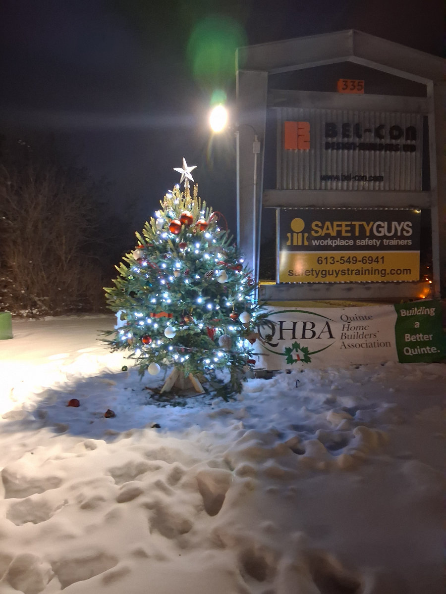 Still not done with Honourable Mentions. 🎄👏 Feast your eyes on the rest of our Honourable Mention standouts.

SafeStart – It’s 5 o’clock in Belleville – Buy Local theme featuring Hawkins Cheezies and local breweries
The Safety Guys – and yet another beautiful traditional tree