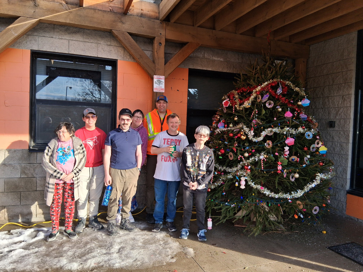 🎄✨ This one really touched the judge’s hearts and earned its own spotlight.

QVSS - Sweet Treats honours the memory of Yvonne, who passed away this year and was known for her Christmas baking. The decorations reflect the cookies and donuts she made each holiday season.
