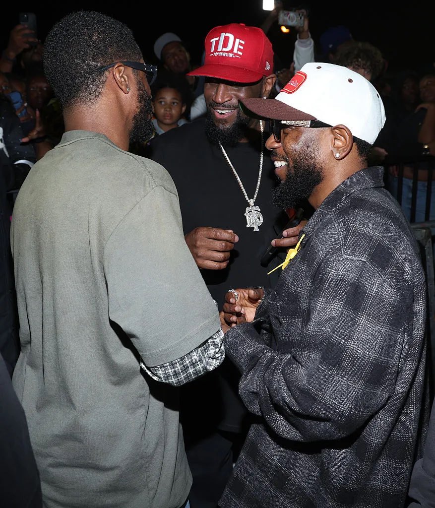 Top Dawg x Kendrick Lamar x Dave Free

These 3 have cooked up some of the most historic moments ever. I can only imagine what they talking about rn for 2026 😏

pgLang x TDE