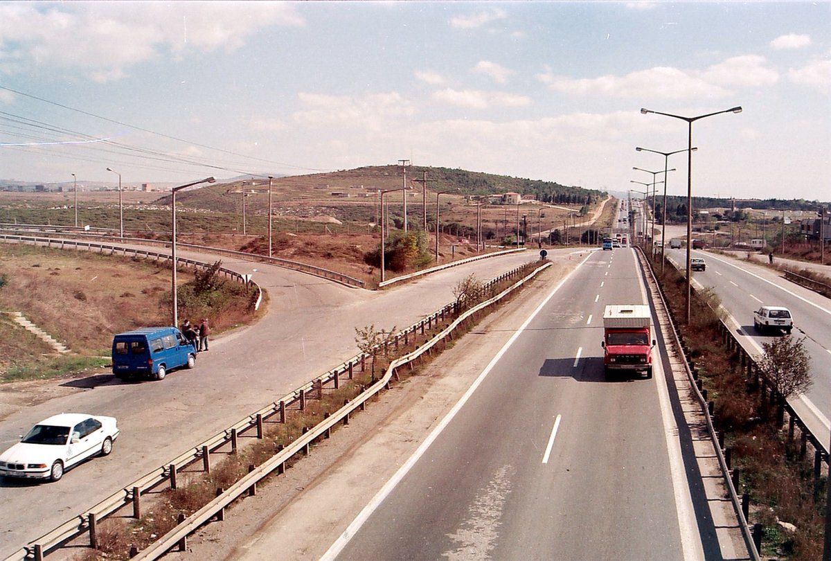 <a href="/Detayy1453/">Sesil</a> Yıl 1971 / E5 Karayolu