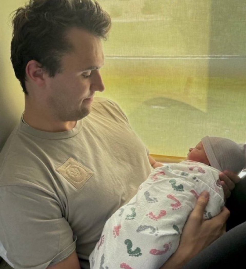 realannapaulina's tweet image. We miss you Charlie. @MrsErikaKirk is continuing your legacy. ❤️‍🩹