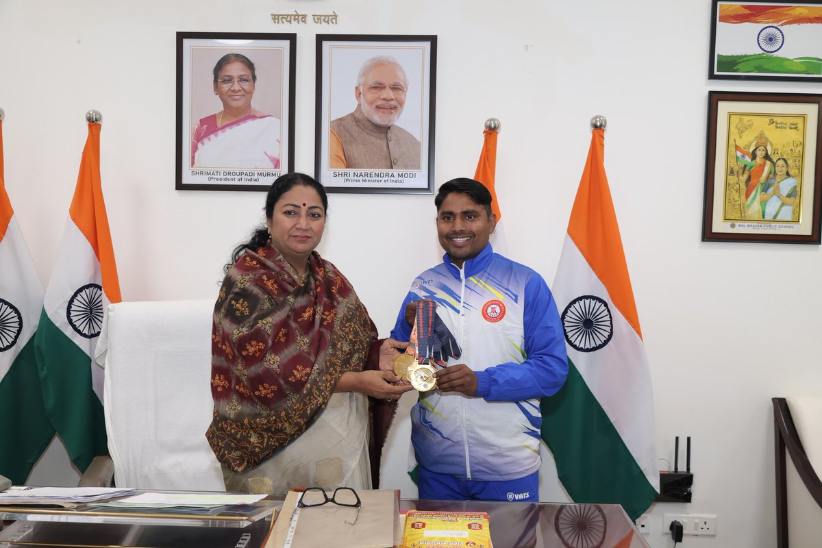 rohitmathur1999's tweet photo. नेशनल चैंपियनशिप  मैं 4 गोल्ड मेडल जितने पर आज दिल्ली की मुख्यमंत्री श्रीमती रेखा गुप्ता जी द्वारा अपने निवास स्थान पर  बुलाकर दिल्ली पैरा  टीम का स्वागत किया और आगामी होने वाली अंतरराष्ट्रीय स्पर्धा के लिए शुभकामनाएं दी। @gupta_rekha @narendramodi @NitinNabin @AjayMahawarBJP https://t.co/Rdl5h1HfNv