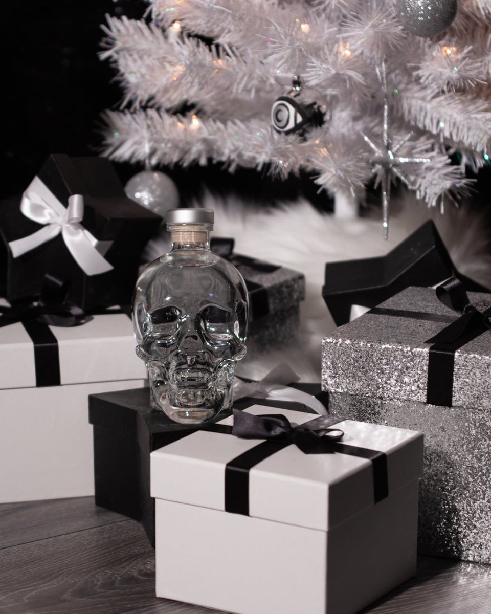 Crystal Head Vodka tweet media