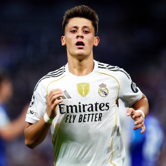 أكثر اللاعبين صناعةً للفرص في لا ليغا هذا الموسم. 48 كيليان مبابي. 37 أردا جولر. 35 إدو إكسبوسيتو. 34 بيدري. 33 بابلو فورنالس 