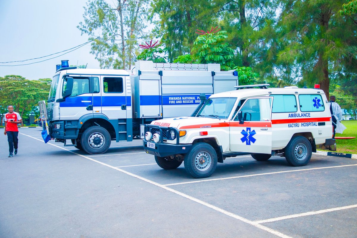 RwandaEmergency's tweet image. Today at the National Emergency Command Centre, Rwanda conducted a field simulation exercise of a radiological emergency involving significant radioactive contamination. Led by MINEMA in collaboration with @RURA_RWANDA and @iaeaorg, the exercise tested real-time national response…
