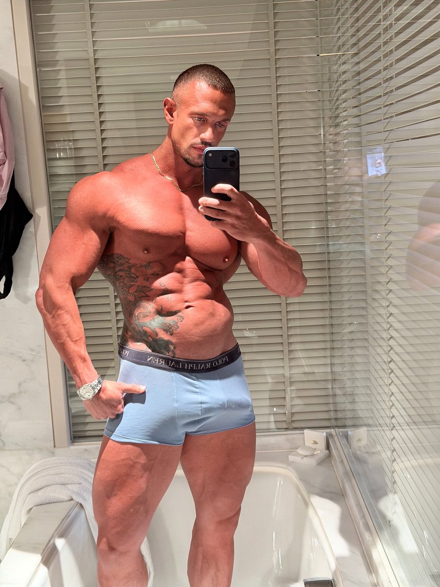 MuscleDomMaster's tweet image. That twitch you feel when you see me? That's your wallet begging for release. Get to it pigs 👇🏽

throne.com/masterapollost…
