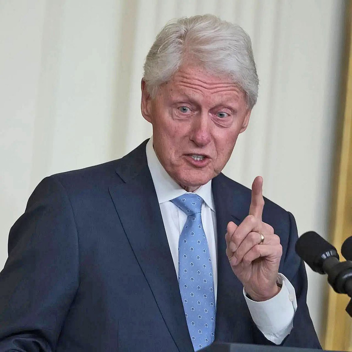 Former U.S. President Bill Clinton called it America’s war: he believes that the United States is...