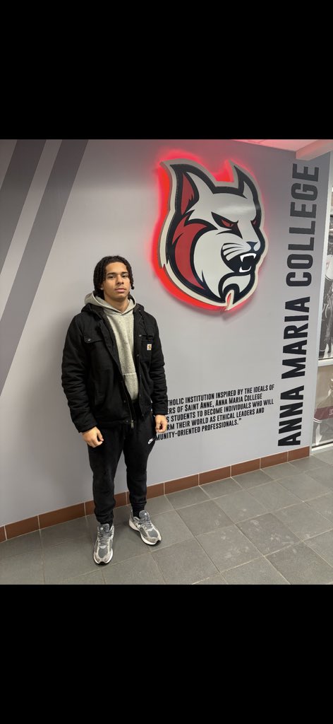 JaydenG41518's tweet photo. A huge thanks to @CoachTKingsley and @CoachHBraga for getting me on campus for an official visit.  Amazed by this community and what they have to offer !! https://t.co/WlBElDJdiU