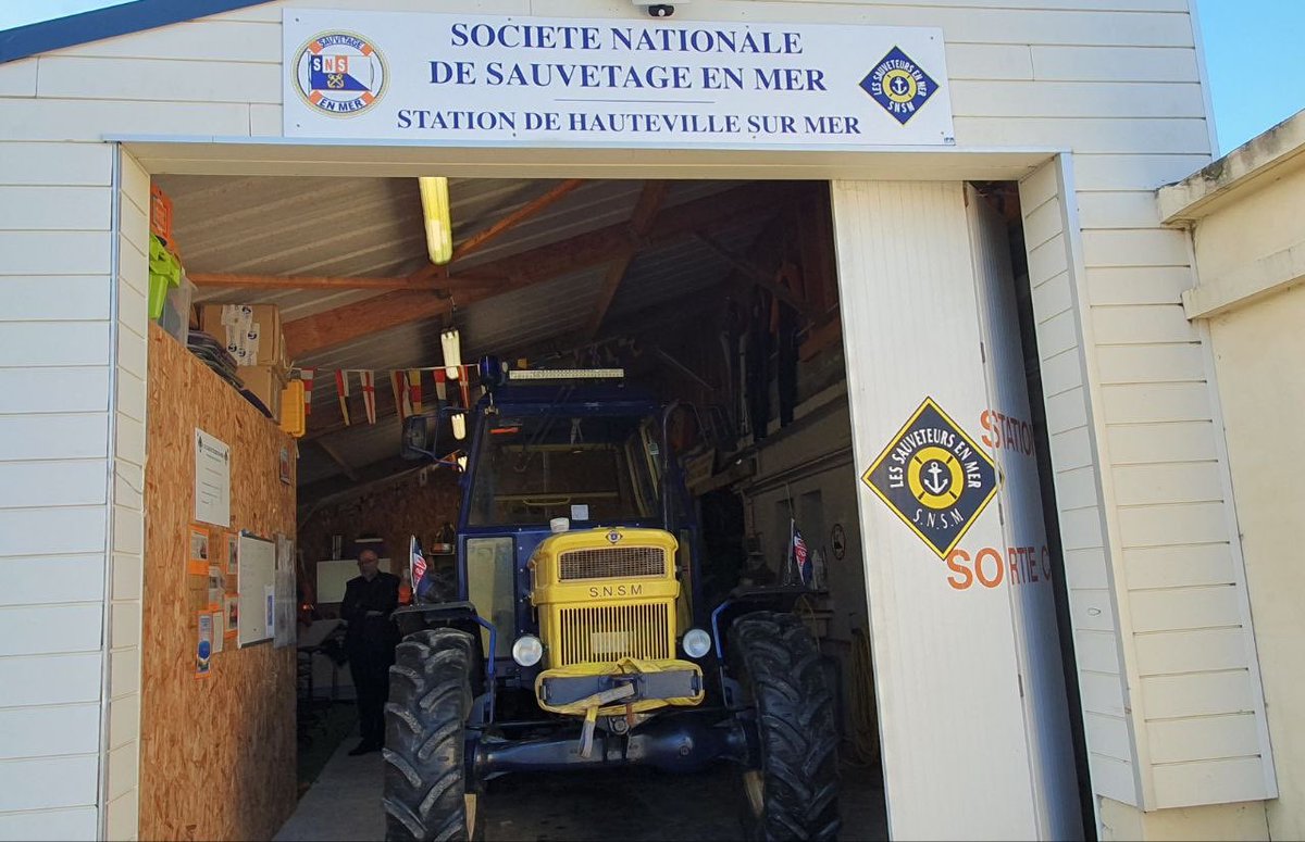 StTRAVERT's tweet image. SNSM_Hauteville : 70 sorties en 2025, 21 équipiers engagés ! Leur bateau doit être remplacé, mais d’abord, extension des locaux pour mieux les accueillir. Un projet à suivre de près pour ces héros de la mer. #SNSM #HautevilleSurMer #Manche 🛟⚓️