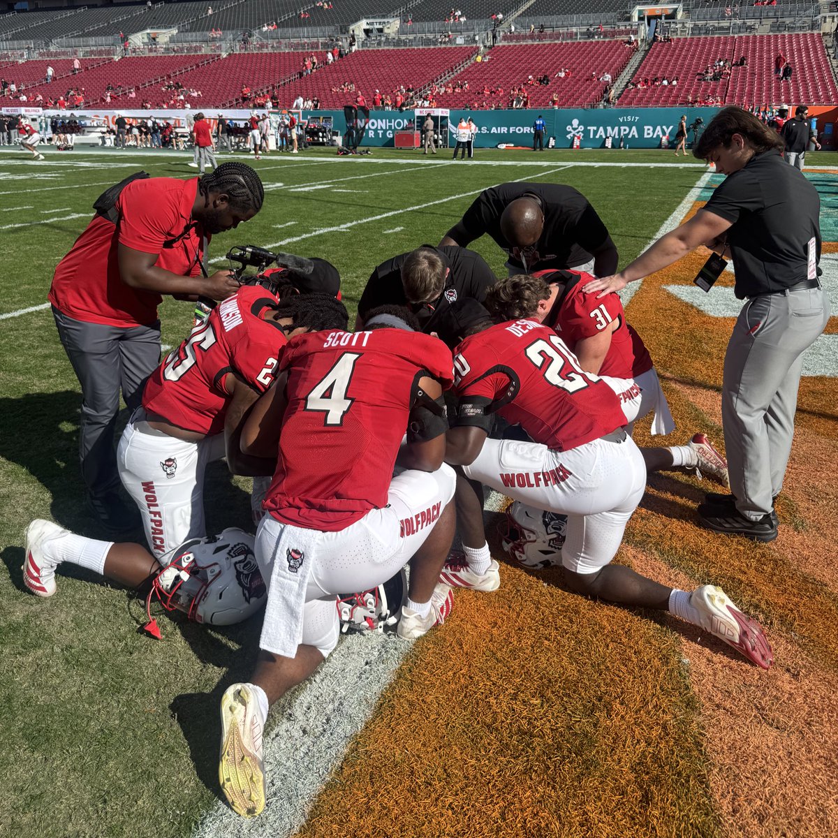 Pregame prayer. Almost that time in Tampa. 🙏