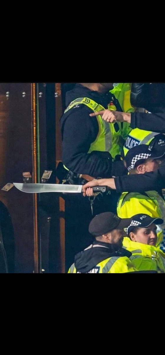 Sometimes uve got as yourself how he got it threw security and none of the police have noticed him brandashing a machete 🧐🤥🤣😂🤣